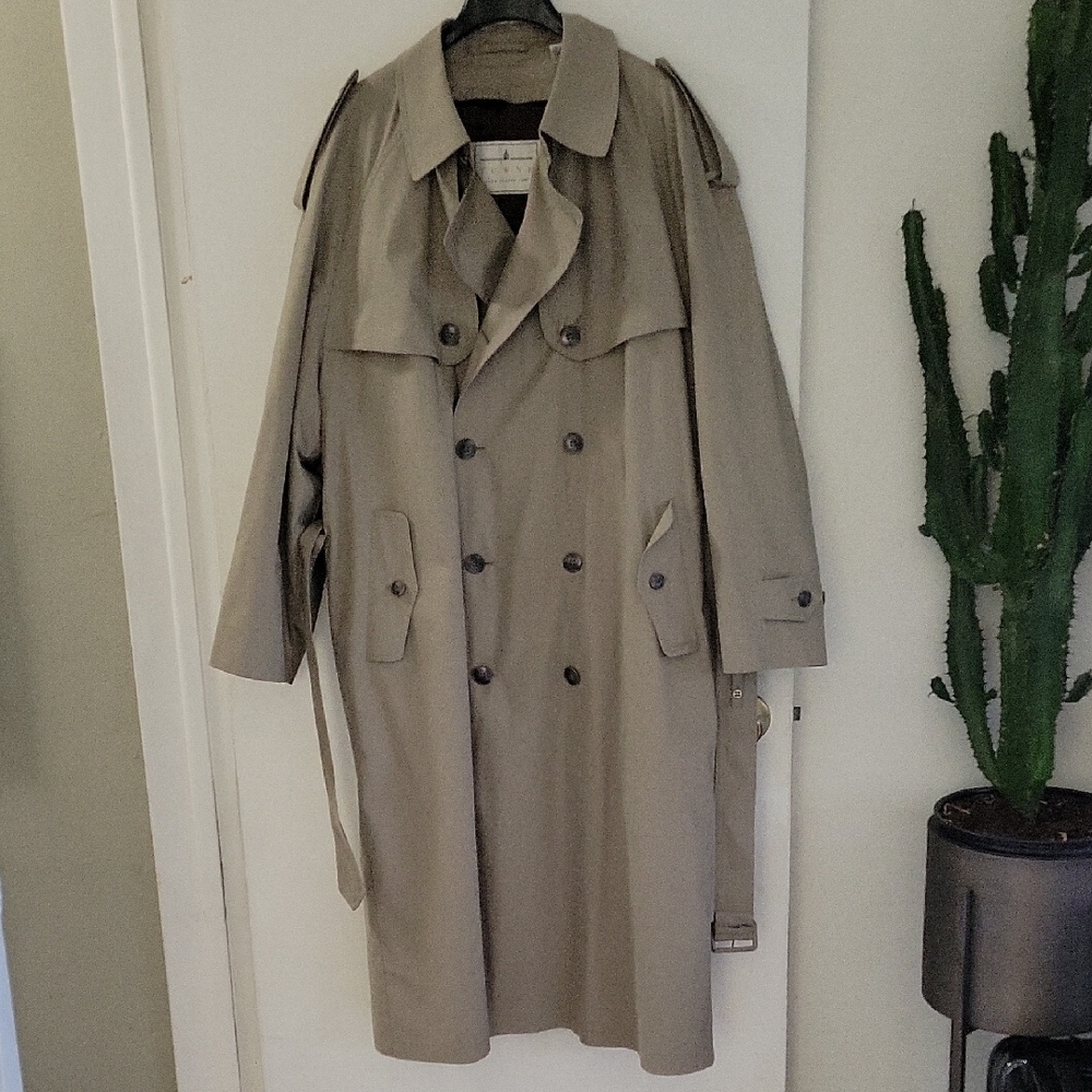 Classic Vintage London Fog Tan Double-Breasted Trench Coat Sz 42R